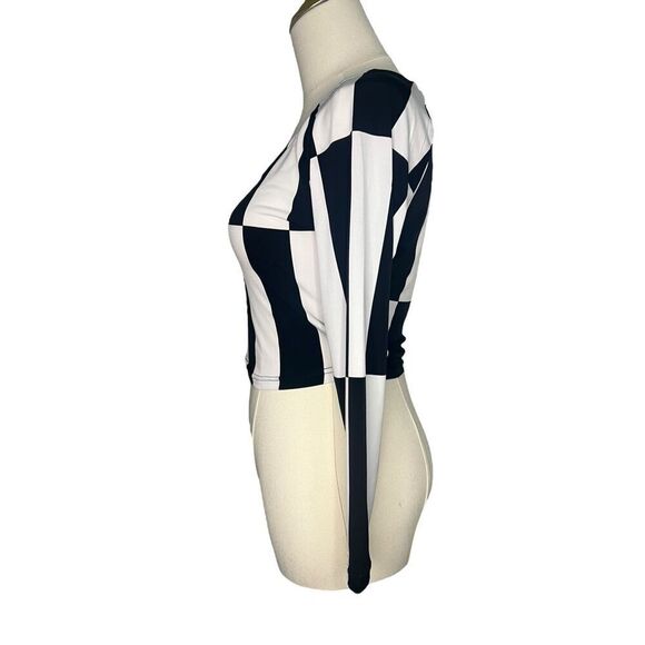 2B Bebe Women’s Small Checkered Crop Top Black & White Long Sleeve NEW - Picture 3 of 7